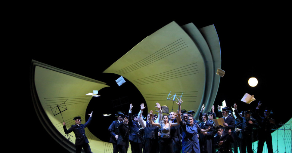 Une distribution peut en cacher une autre